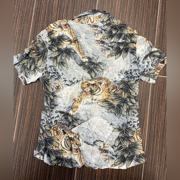 All Saints 'CHOKAI' PRINTED Tiger SHIRT - Picture 5 of 7